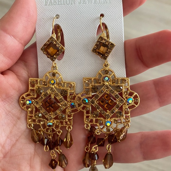 {4 pairs} Fashion long dangle event  earrings - Picture 8 of 9